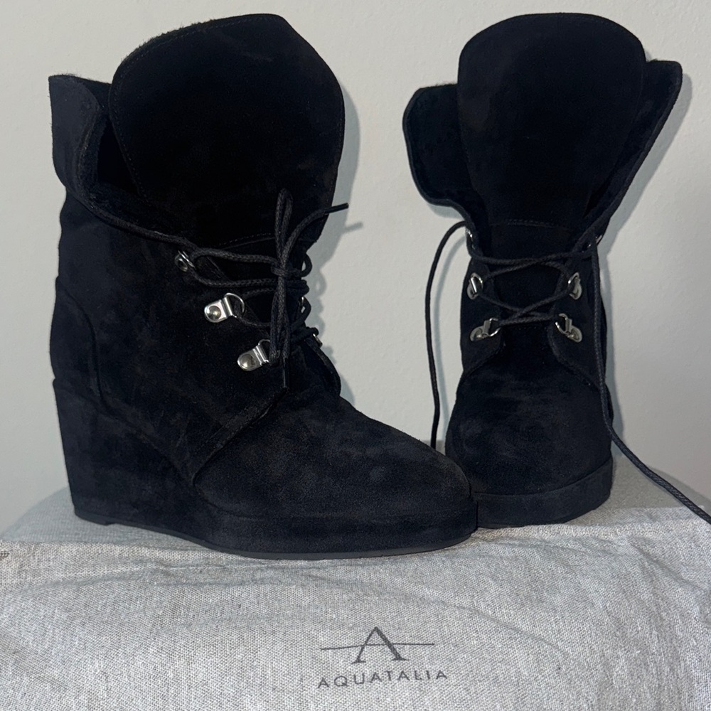 Aquatalia Women's Black Lace Up Wedge Boots NWOT NEVER WORN OUTSIDE
